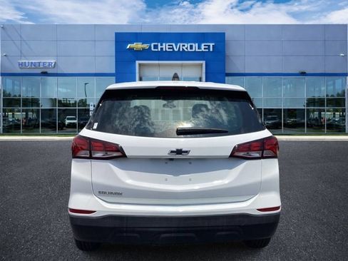 Used 2024 Chevrolet Equinox LS FWD image 3