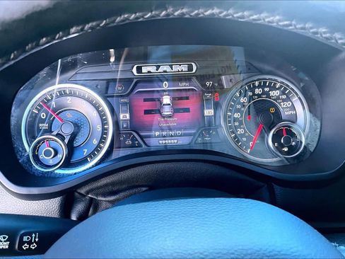 Used 2019 RAM 1500 Laramie RWD image 24