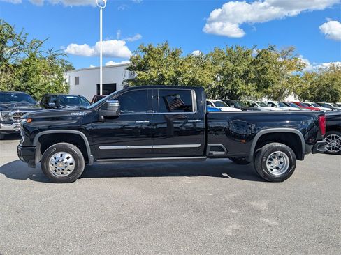 Certified 2024 Chevrolet Silverado 3500 High Country w/ High Country Premium Package image 7