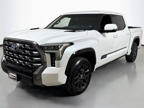 Used 2024 Toyota Tundra Platinum AWD/4WD image 1