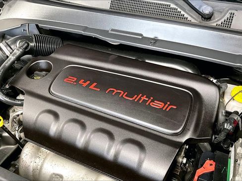 Used 2018 Jeep Compass Latitude w/ Cold Weather Group image 31