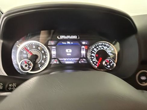 Used 2024 RAM 1500 Big Horn AWD/4WD image 18