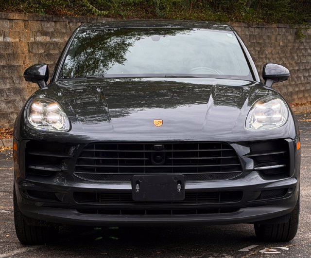 Used 2023 Porsche Macan AWD/4WD image 13