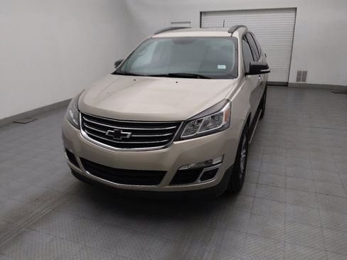 Used 2017 Chevrolet Traverse LT FWD image 15