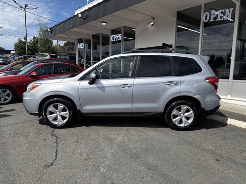 Used 2014 Subaru Forester 2.5i Touring AWD/4WD image 3