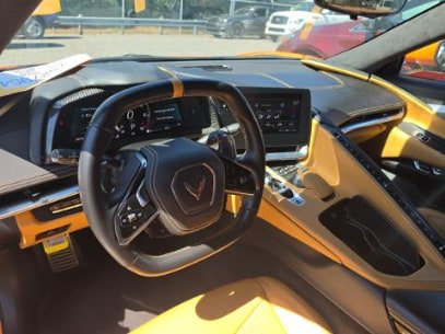Used 2023 Chevrolet Corvette Stingray Premium Cpe w/ Battery Protection Package RWD image 11