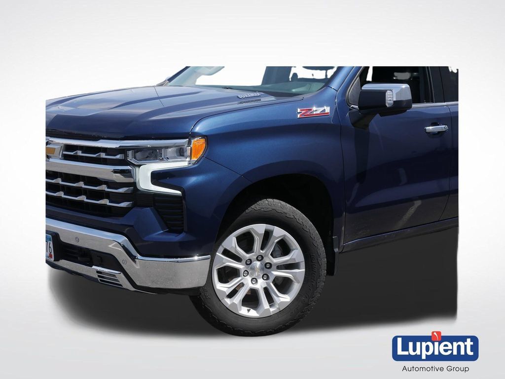 Used 2023 Chevrolet Silverado 1500 LTZ AWD/4WD image 28