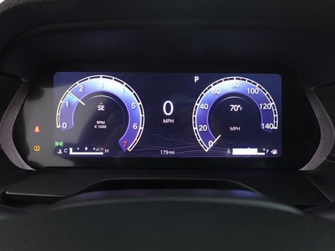 New 2025 Jeep Grand Cherokee Altitude image 15