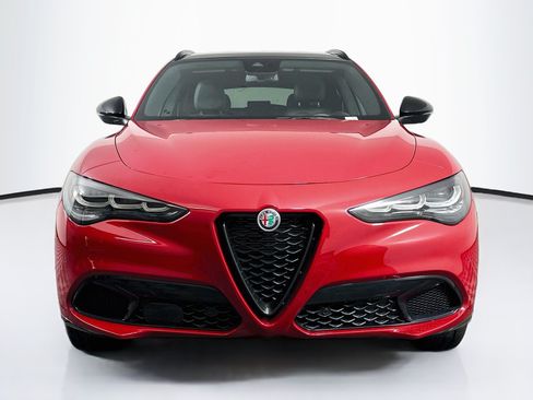 Used 2024 Alfa Romeo Stelvio Veloce AWD/4WD image 2