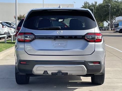 Used 2023 Honda Pilot EX-L image 5