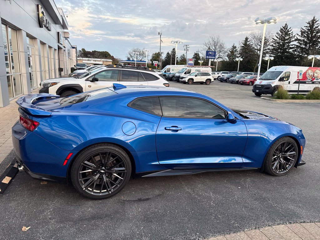Used 2018 Chevrolet Camaro ZL1 RWD image 8