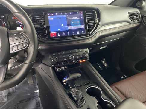 Used 2025 Dodge Durango GT image 28