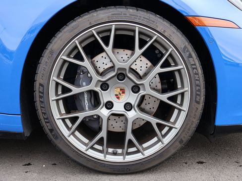 Certified 2025 Porsche 911 Carrera image 27