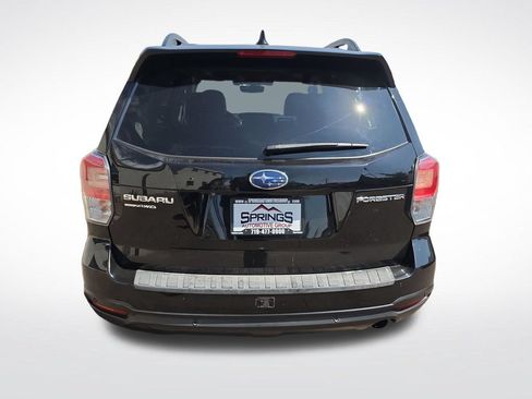 Used 2018 Subaru Forester 2.5i Touring AWD/4WD image 4
