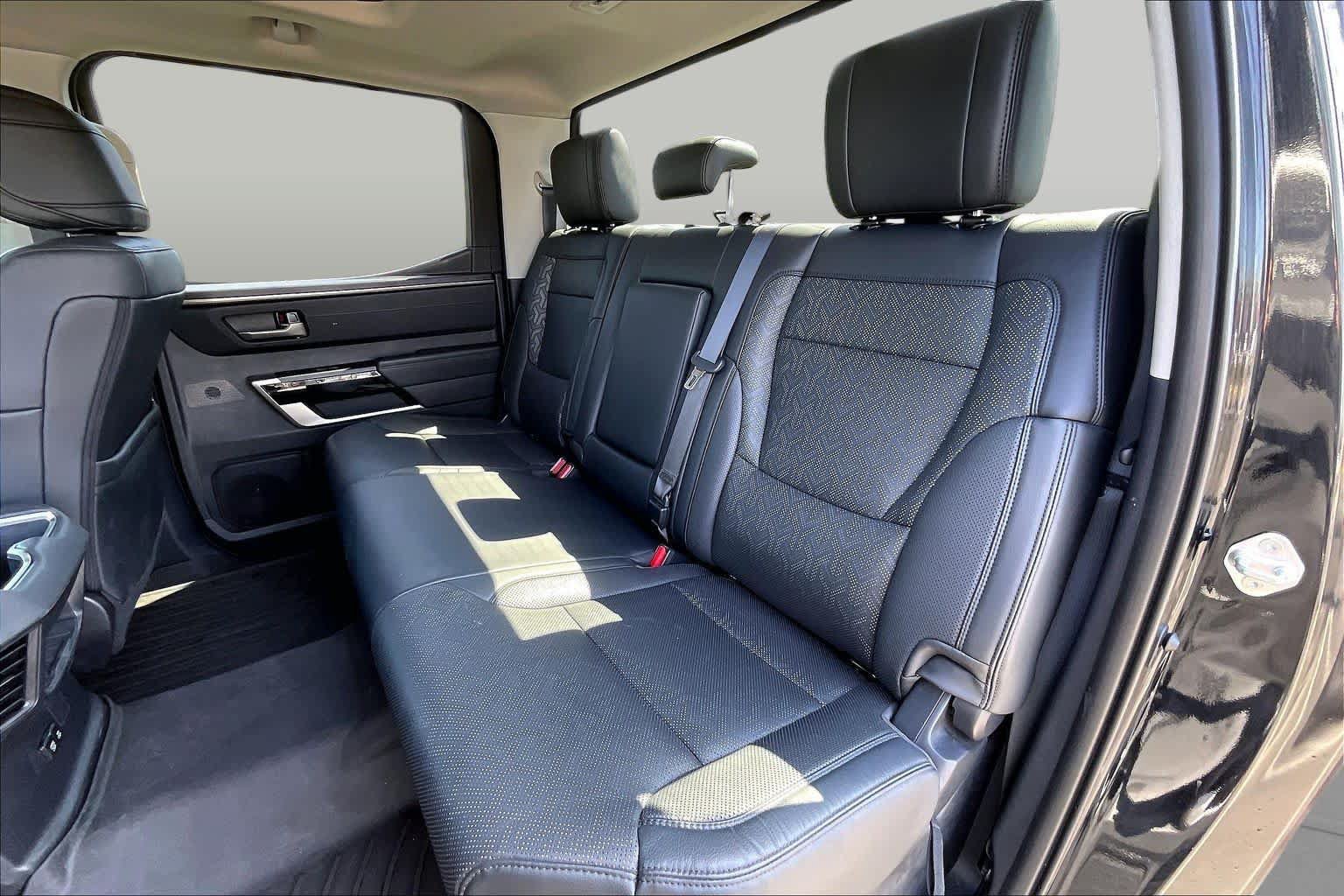 Used 2024 Toyota Tundra Limited AWD/4WD image 19