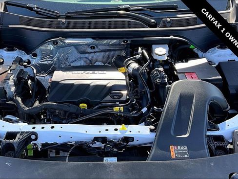 Used 2025 Chevrolet Trax LT w/ LT Convenience Package image 28