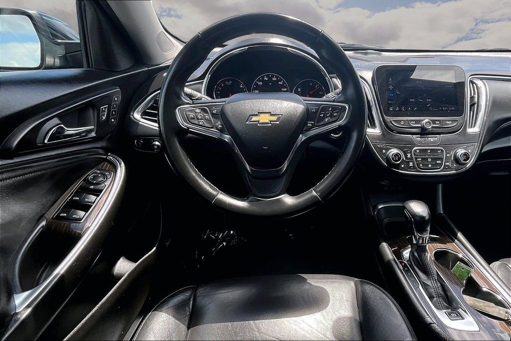 Used 2024 Chevrolet Malibu LT FWD image 8