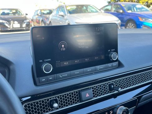 Used 2025 Honda Civic Sport image 18