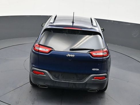 Used 2018 Jeep Cherokee Latitude Plus w/ Cold Weather Group image 14