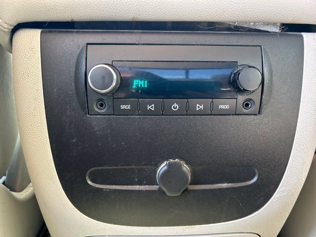 Used 2008 Chevrolet Silverado 1500 LTZ w/ Sun And Navigation Package RWD image 36
