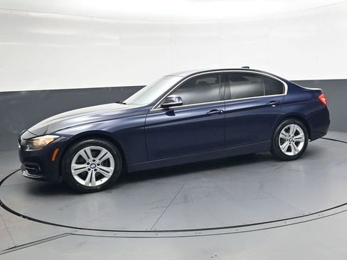 Used 2017 BMW 330i Sedan image 9