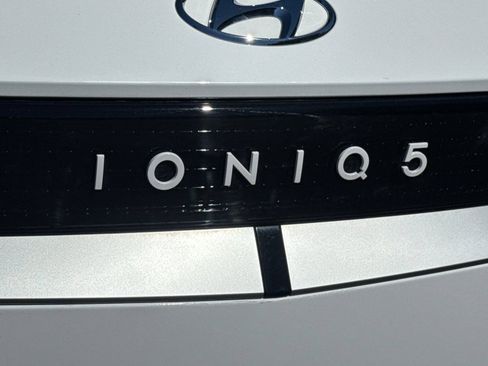 Used 2024 Hyundai Ioniq 5 SEL RWD image 28
