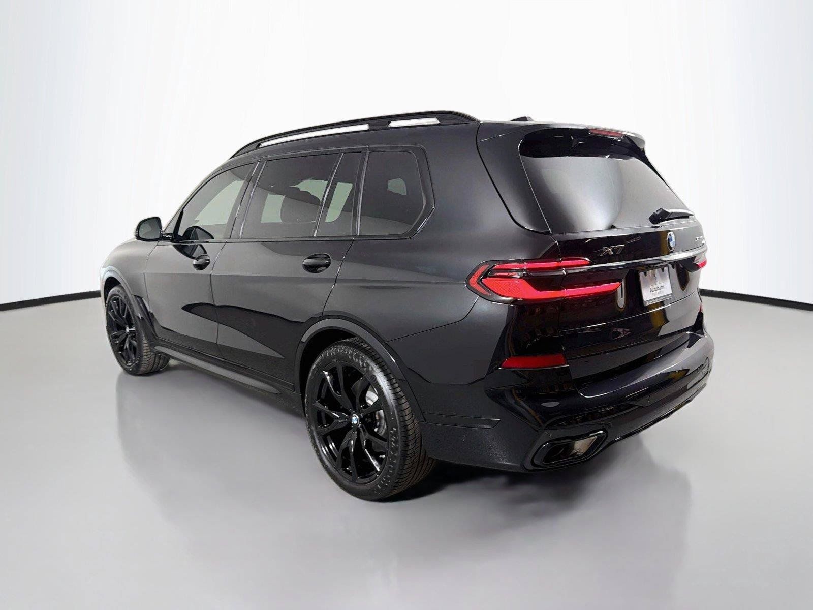New 2027 BMW X7 xDrive40i w/ M Sport Package AWD/4WD image 7