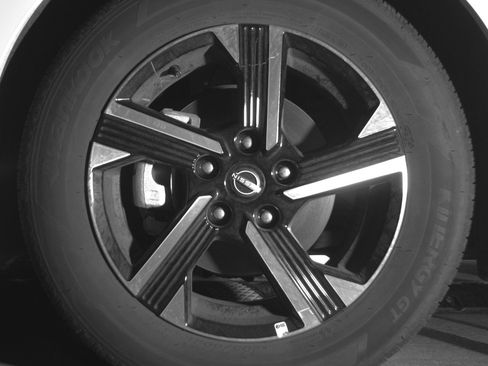 Used 2025 Nissan Sentra SV FWD image 12
