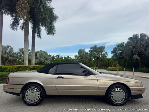 Used 1993 Cadillac Allante FWD image 3