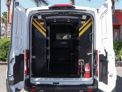 Used 2022 Ford E-Transit Medium Roof RWD image 8