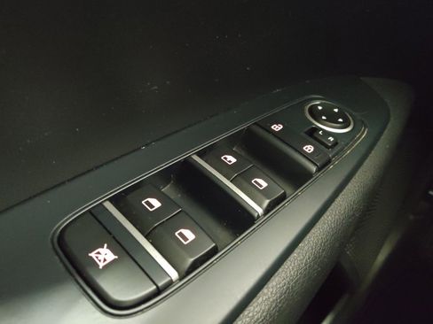 Used 2020 Kia Forte LXS FWD image 27