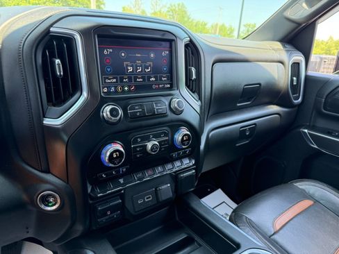 Used 2022 GMC Sierra 2500 AT4 w/ Gooseneck/5TH Wheel Package AWD/4WD image 10