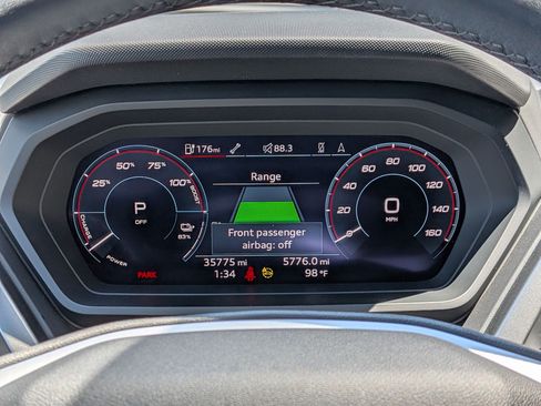 Used 2023 Audi Q4 e-tron Prestige AWD/4WD image 15