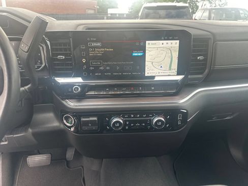 Used 2025 GMC Sierra 1500 SLT RWD image 29