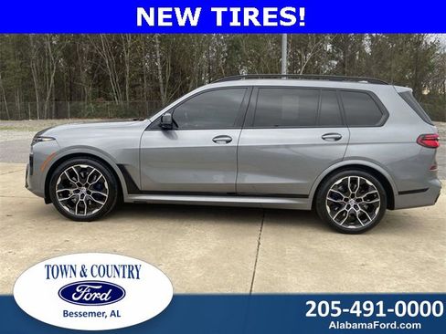 Used 2023 BMW X7 M60i image 4