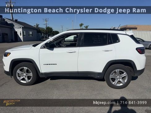 Used 2023 Jeep Compass Latitude image 8