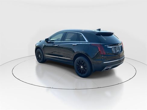 Used 2021 Cadillac XT5 Premium Luxury image 6