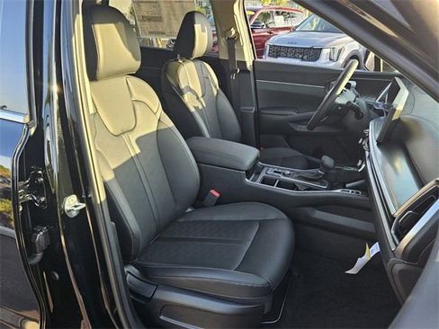 New 2025 Kia Sorento S w/ Panoramic Sunroof Package image 12