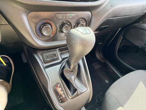Used 2019 RAM ProMaster City Tradesman FWD image 27