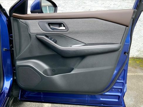 Certified 2023 Nissan Rogue SV image 27