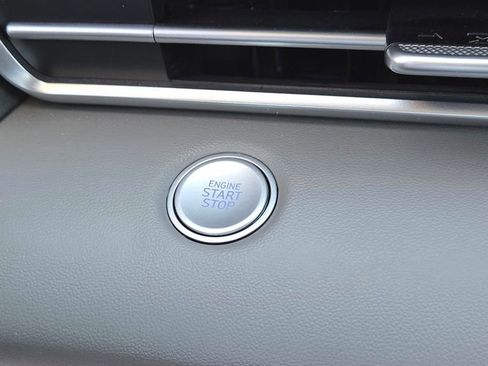 Certified 2025 Hyundai Elantra Hybrid FWD image 20