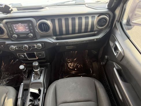 Used 2020 Jeep Wrangler Unlimited Sport AWD/4WD image 23
