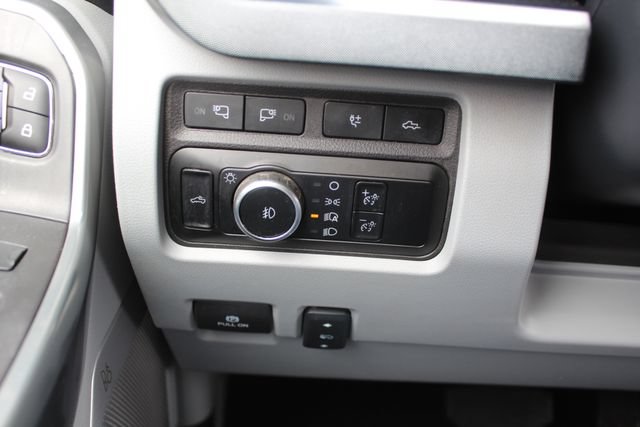 Used 2024 Ford F350 Limited w/ FX4 Off-Road Package AWD/4WD image 27