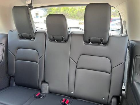 New 2026 Nissan Pathfinder Platinum AWD/4WD image 7