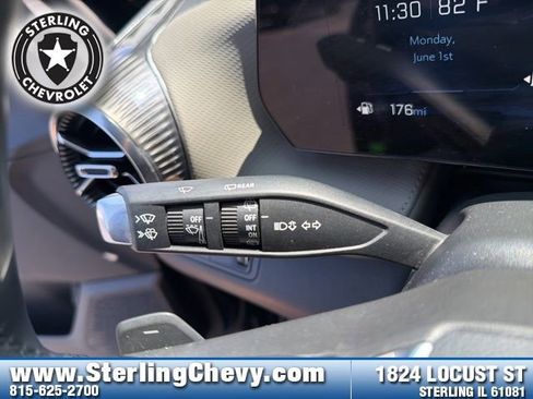 Used 2025 Chevrolet Equinox LT w/ Convenience Package II FWD image 17