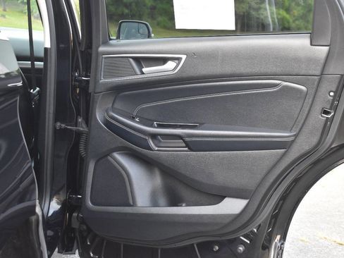 Used 2018 Ford Edge Titanium w/ Equipment Group 301A image 11