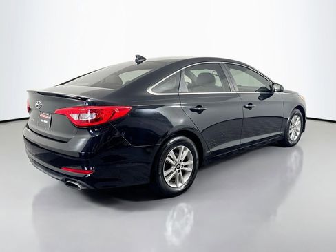 Used 2017 Hyundai Sonata SE image 5