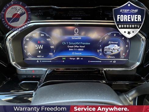 Used 2025 Chevrolet Silverado 1500 LT w/ Z71 Off-Road Package AWD/4WD image 38