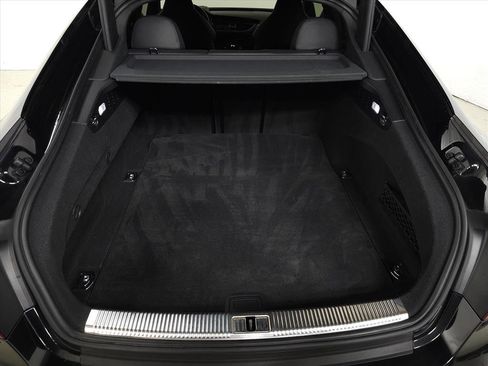 Used 2016 Audi RS 7 Prestige image 7