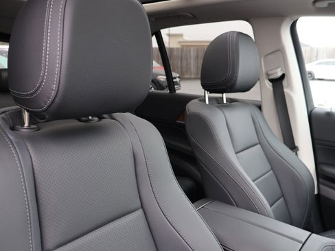 Used 2025 Mercedes-Benz GLE 350 4MATIC image 30